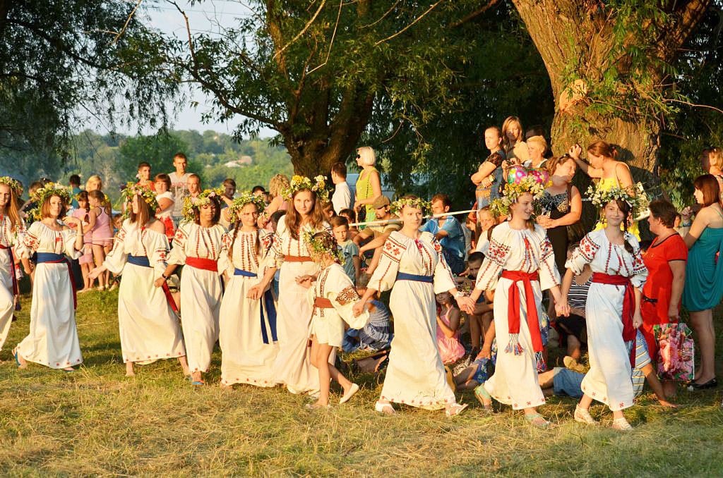 14 июня, Петровское заговенье: начало лета, народные традиции и приметы