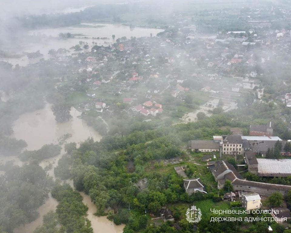 В Украине наводнение: затопило Закарпатье