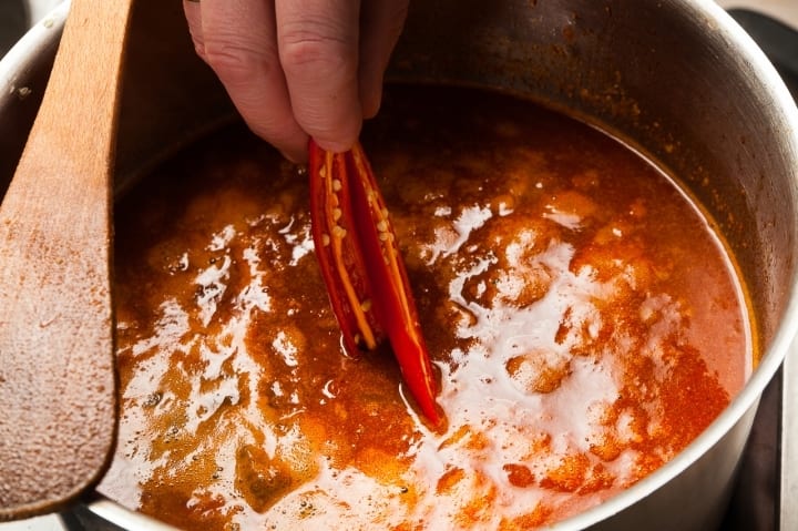Наваристый суп-гуляш : рецепт традиционного венгерского блюда (Фото)