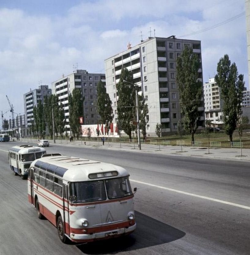 Назад в 70-е: узнай, как выглядел Днепр 50 лет назад на красочных цветных фото