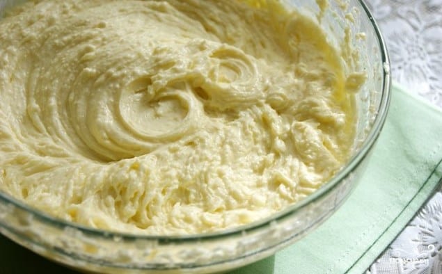 Пирог-ватрушка с творожной начинкой: рецепт нежного десерта (Фото)
