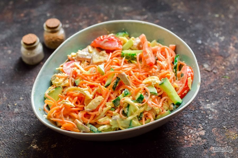 Летний «Муравейник»: рецепт яркого овощного салата (Фото)