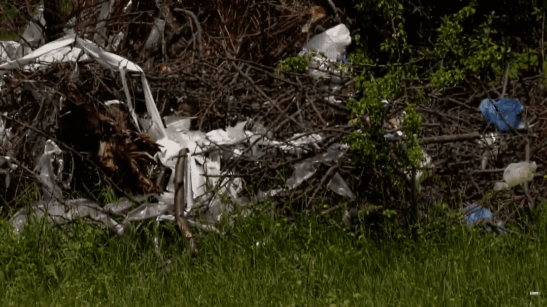 "Палаточная тюрьма" Олейника превратилась в свалку. Новости Днепра