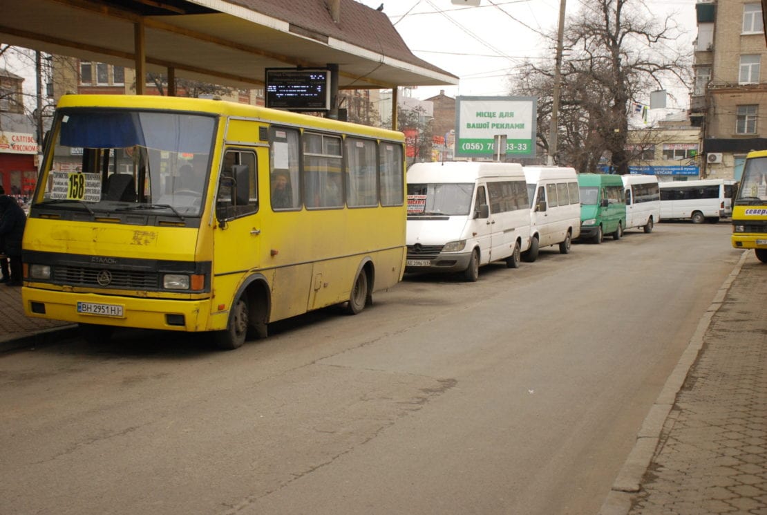 В Днепре возобновляют движение новые маршрутки: номера