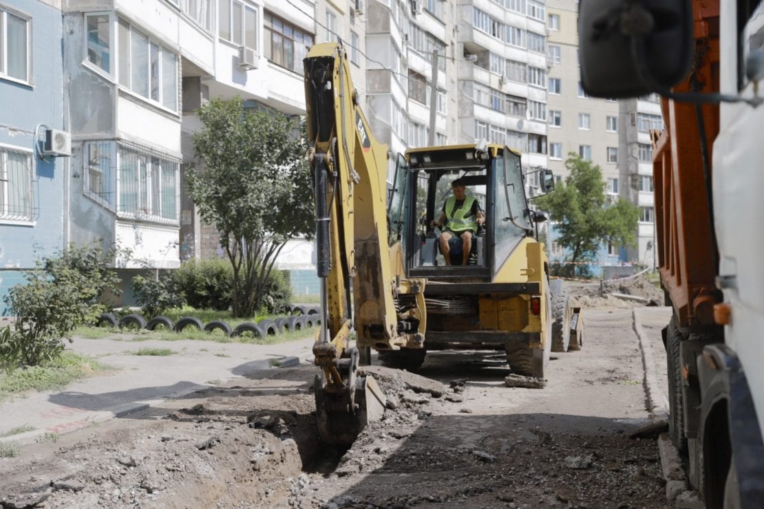 У Дніпрі будують зливову каналізацію на вулиці Моніторній