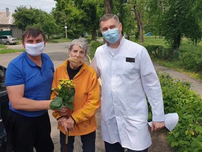 В Днепре семья благодарит врачей 21-й больницы. Новости Днепра