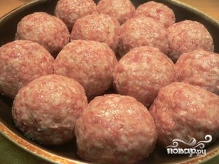 Мясные тефтели в томатном соусе: сочное и пикантное блюдо (Фото)