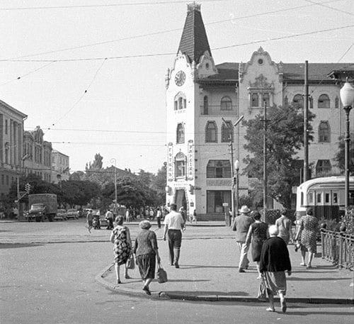 Фотопрогулка в прошлое: как выглядел центр Днепра 50 лет назад