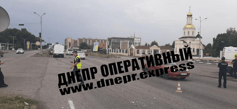 На Слобожанском проспекте произошло жуткое ДТП