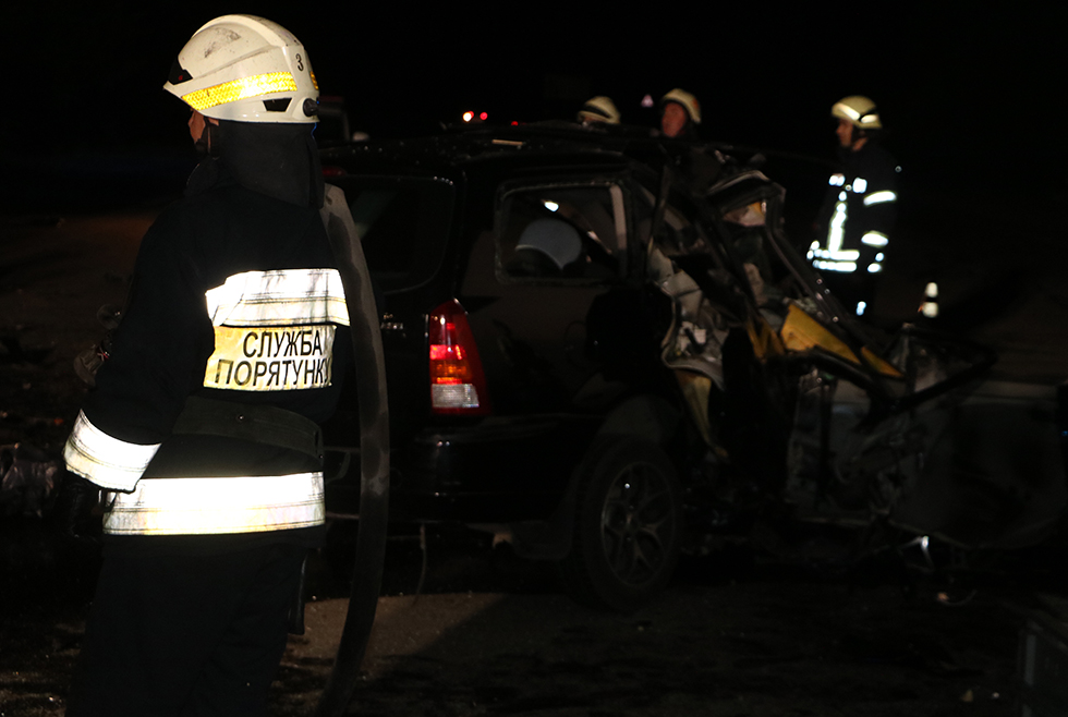 ДТП Днепр: машины всмятку, 2 погибших и 3 пострадавших