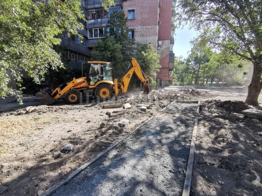 В Днепре на Красном Камне появятся новые дорожки (Фото, видео)