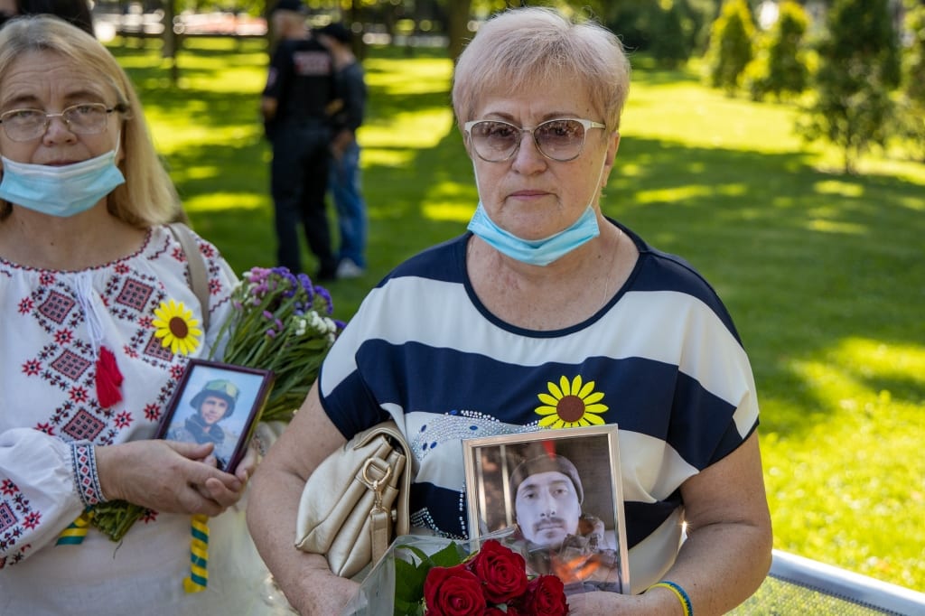 В Днепре почтили память защитников Украины погибших в Иловайске (Фото)