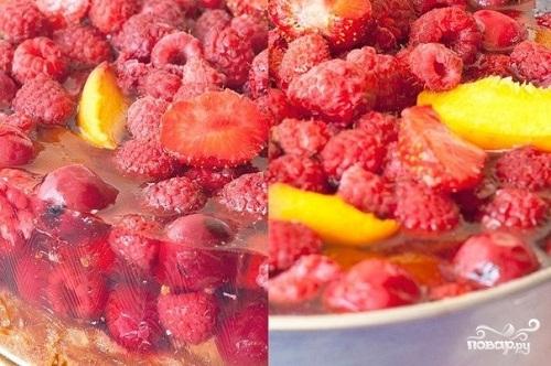 Чизкейк со свежими ягодами: нежный праздничничный десерт (Фото)