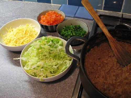 Аппетитный буррито: классический рецепт мексиканского блюда (Фото)