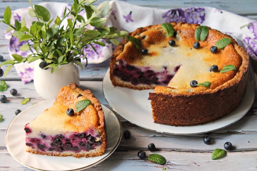 Рецепт пирога с черничным суфле: получите массу удовольствия (Фото)