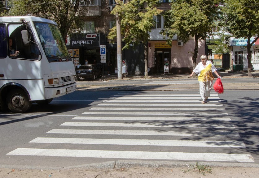 У Дніпрі створюють усі умови для безпечного шляху дітей до школи