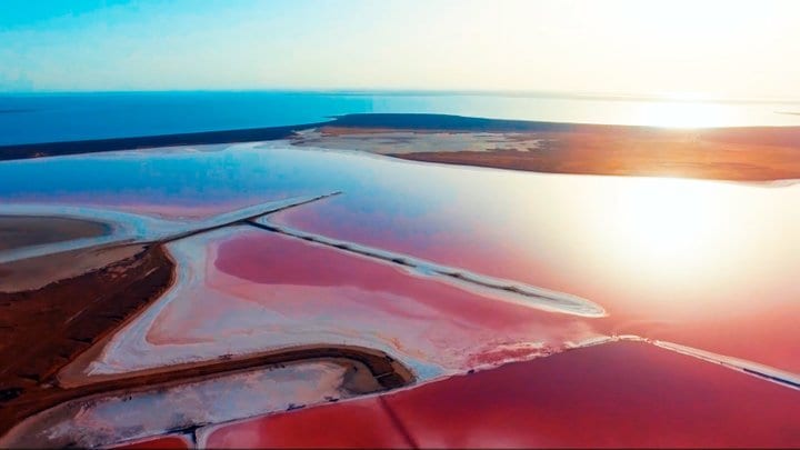 ТОП-5 невероятно красивых розовых озера Украины: чудеса природы