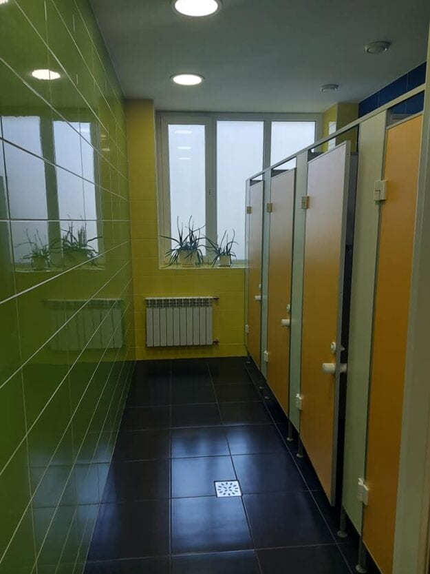 Очередь в туалет за селфи: школа № 147 на Левобережном – 3 в эйфории после капитального ремонта