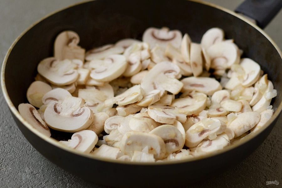 Песочный пирог с грибами и картофелем: сытно и вкусно (Фото)