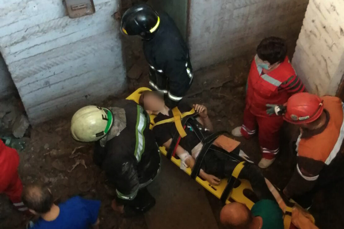 Многочисленные ушибы тела: под Днепром подросток упал в подвал заброшенной шахты