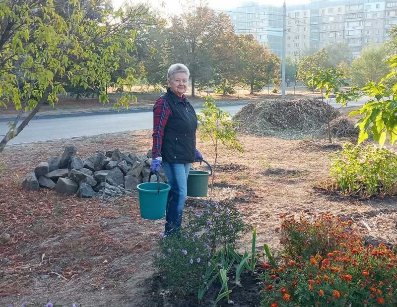 В Днепре пенсионерка создала райский уголок. Новости Днепра