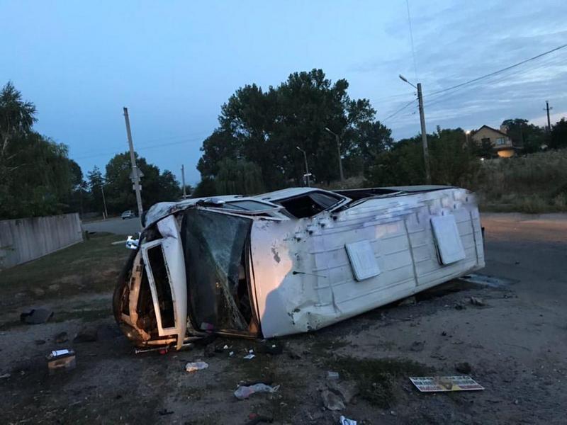 ДТП в Днепре: маршрутка врезалась в забор. Новости Днепра