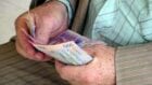 В Украине пенсионеры будут ежемесячно получать на 400 грн больше: кому повезет