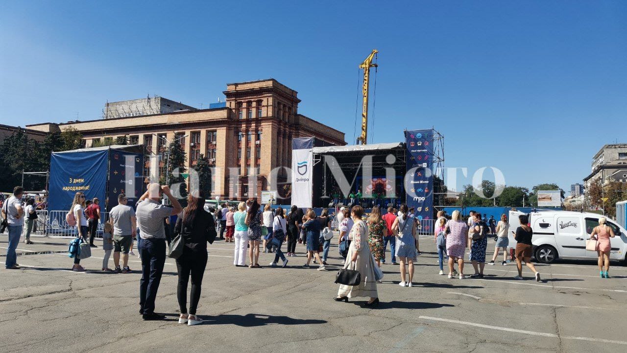 День города 2020 в Днепре: праздничное путешествие по центру и набережной (Видео)