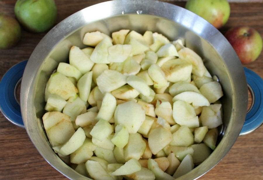 Яблочная пастила с орехами: рецепт полезных домашних сладостей (Фото)