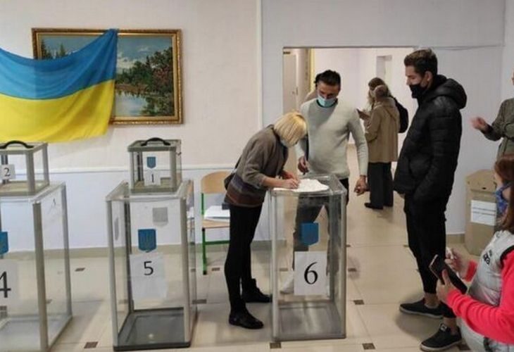 ОПЗЖ заявила о фальсификации голосов в пользу "Слуг Народа" в Мариуполе