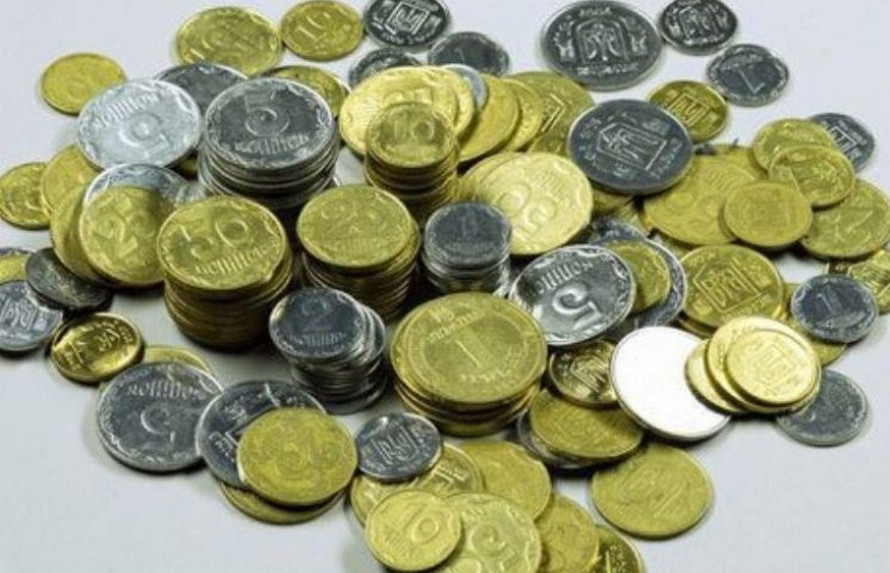 В Днепре пассажир решил избавится от монет по 25 копеек и расплатился ими в маршрутке. Новости Днепра