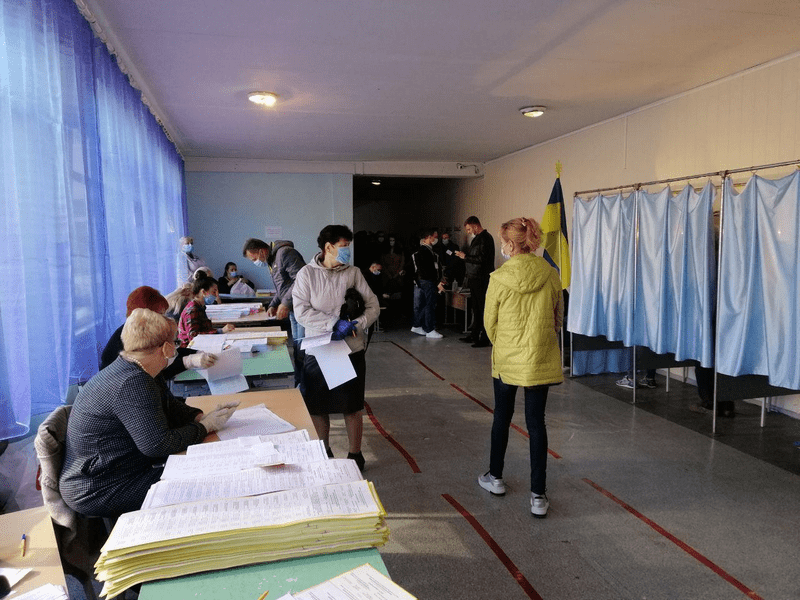 Днепр активно голосует с самого утра. Новости Днепра