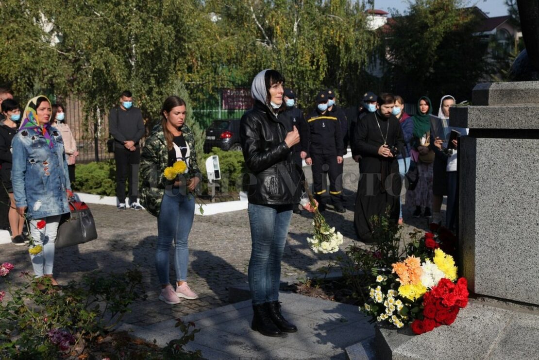 В Днепре почтили память жертв трагедии на Мандрыковской. Новости Днепра