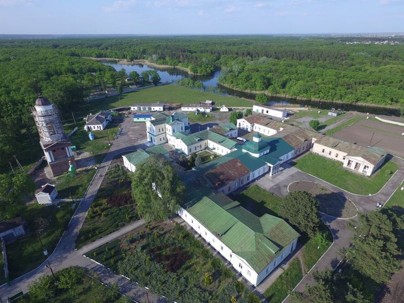 Под Днепром монастырь закрыли на карантин. Новости Днепра