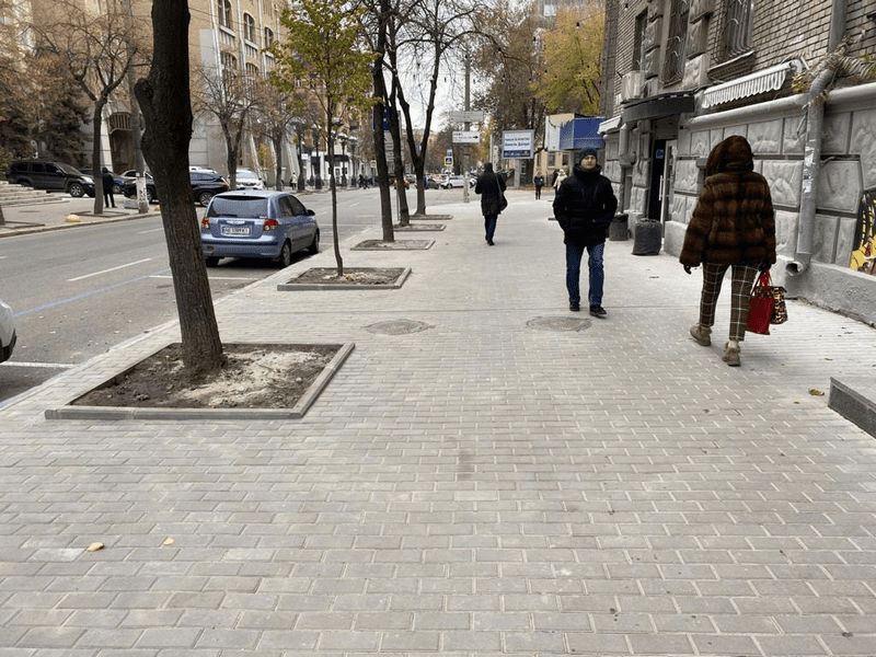 В Днепре обновили тротуар на Воскресенской. Новости Днепра