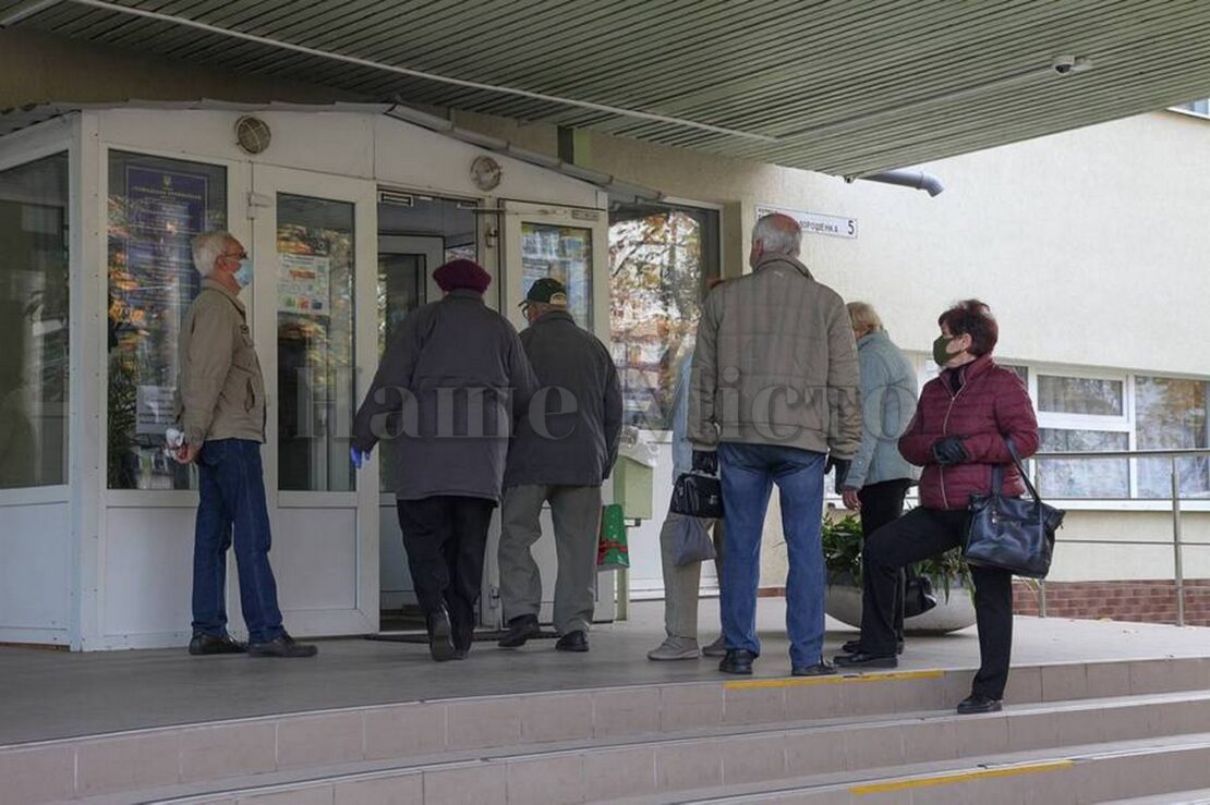 В Днепре стартовал 2-й тур местных выборов