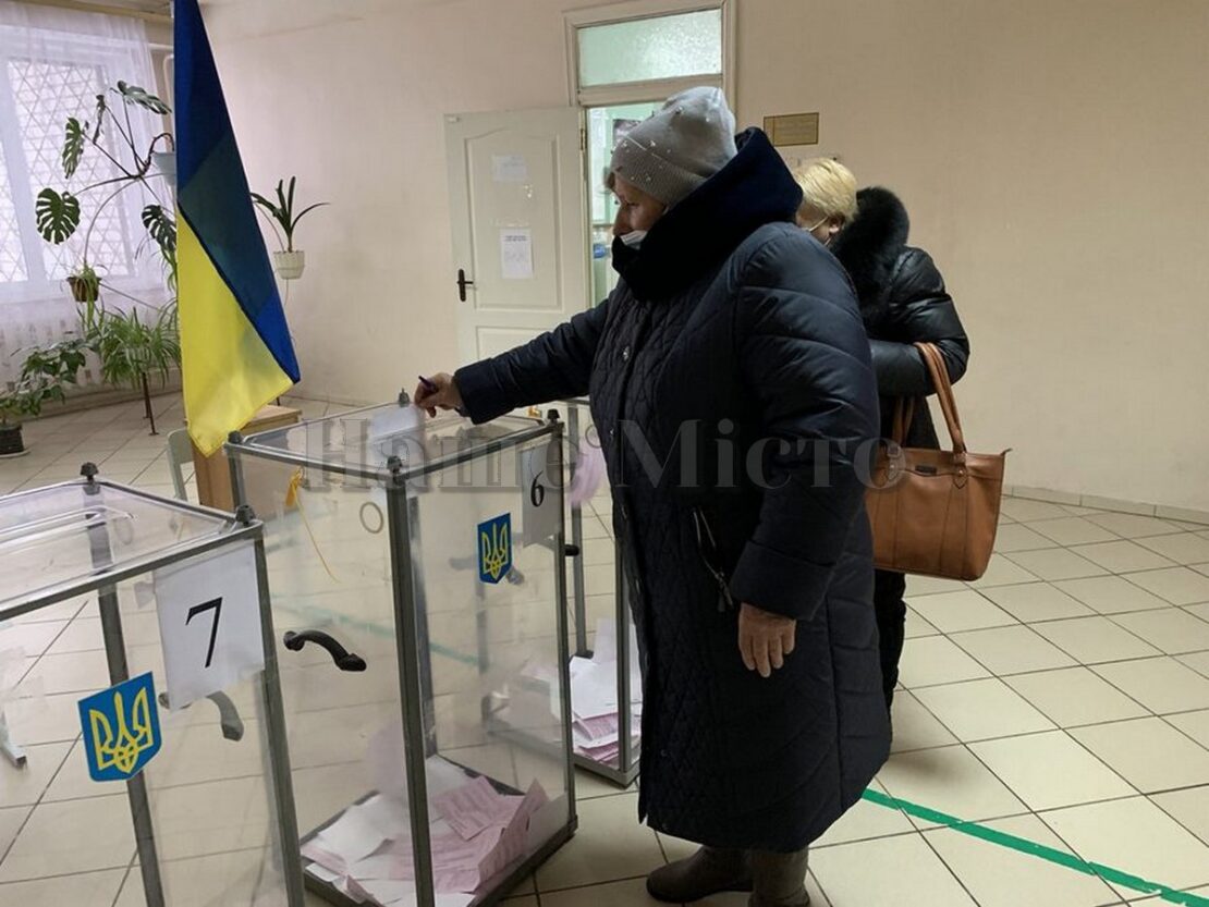 Выборы мэра Днепра 2020: явка по состоянию на 14:00