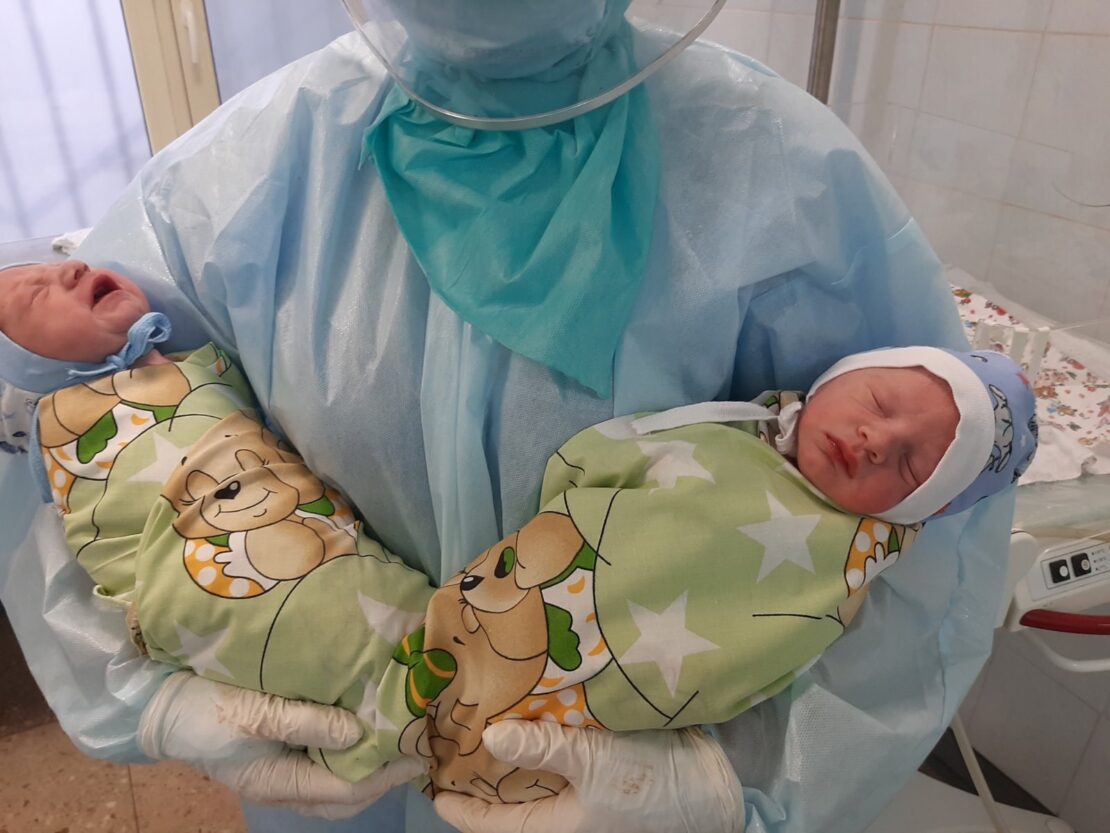 Женщина с коронавирусом родила двух мальчиков. Новости Днепра