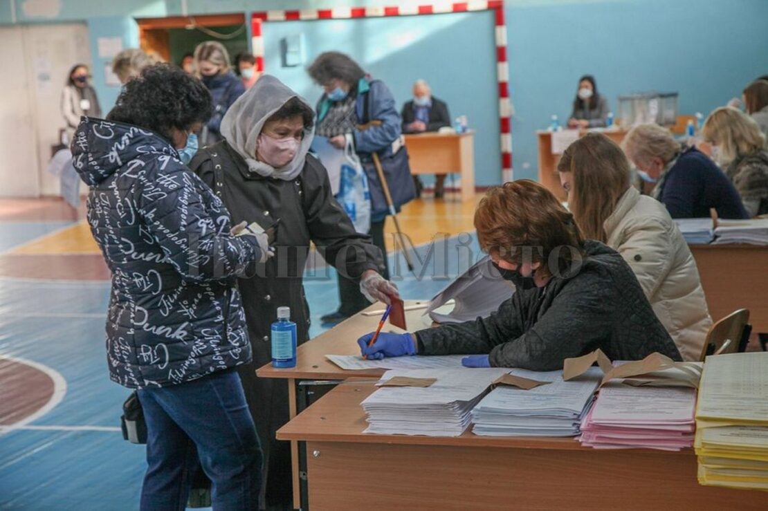 Выборы мэра в Днепре: голосовать безопасно, быстро и удобно