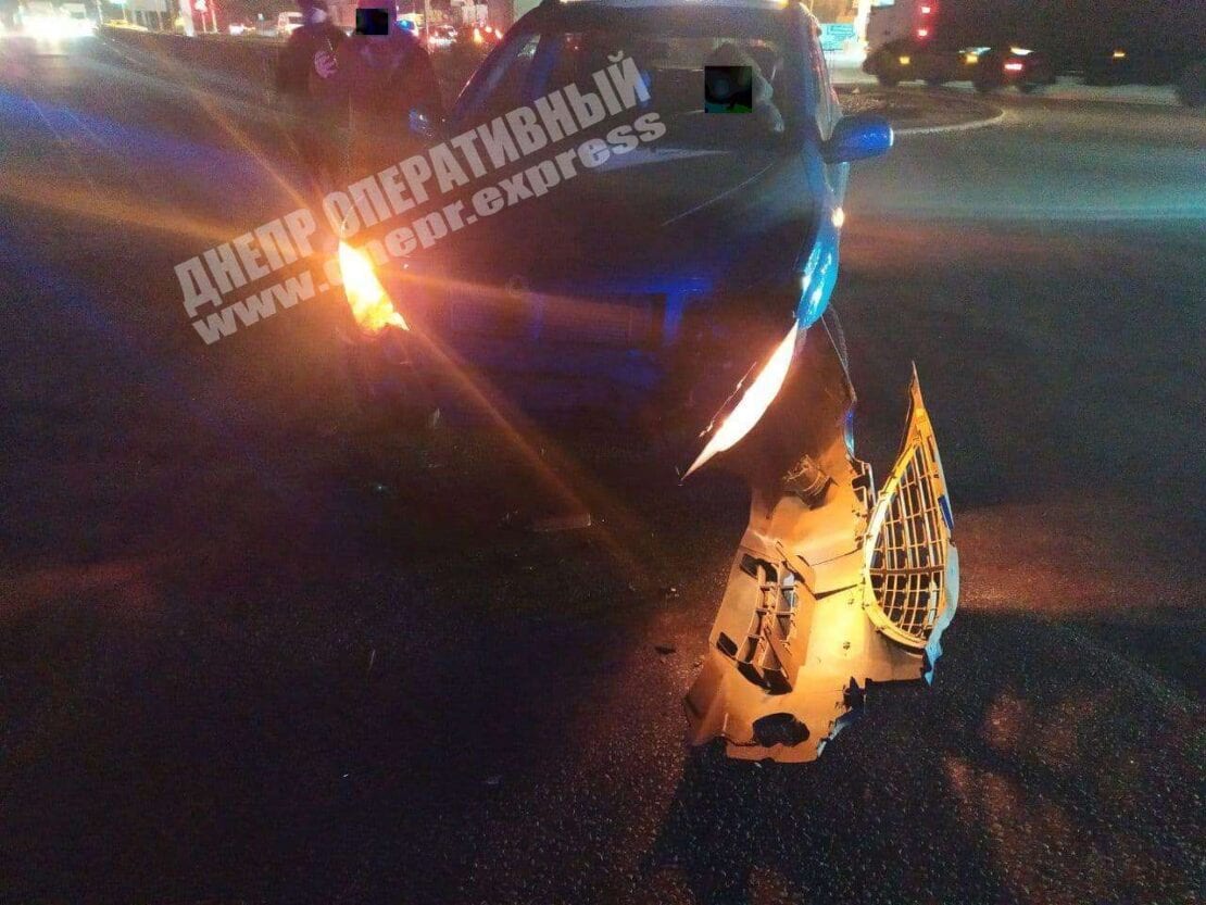 В Днепре на Донецком шоссе «Газель» сбила своего владельца (Фото)