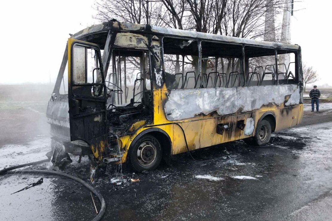 Загорелась маршрутка с водителем и пассажирами – новости Днепра