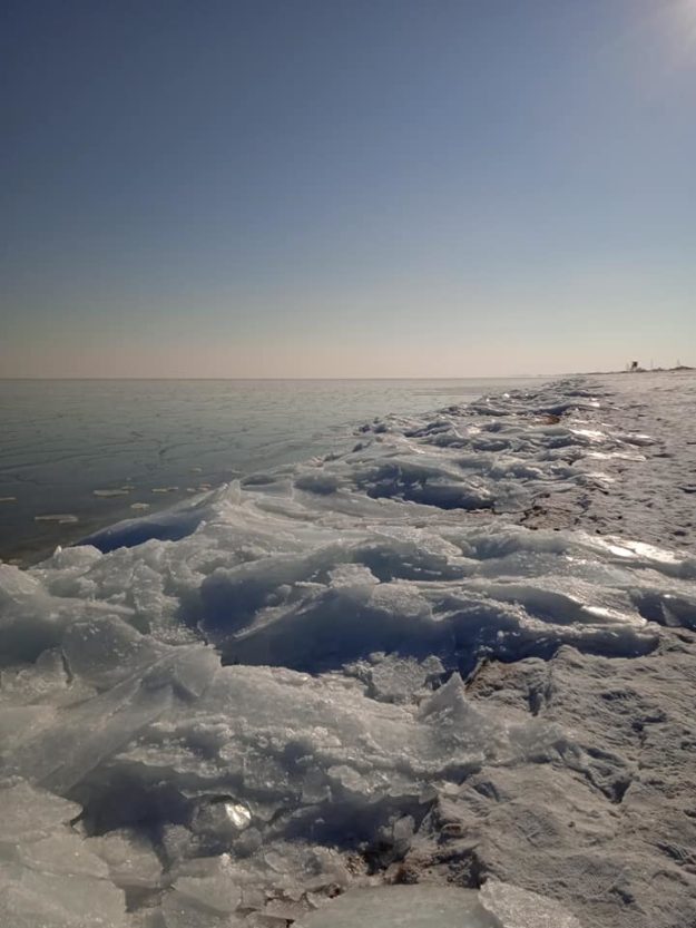 Азовское море замерзло