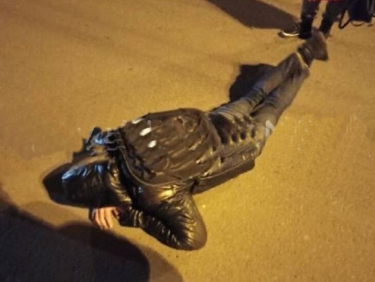 В Днепре на Победе мужчина бросился под колеса автобуса (Видео)