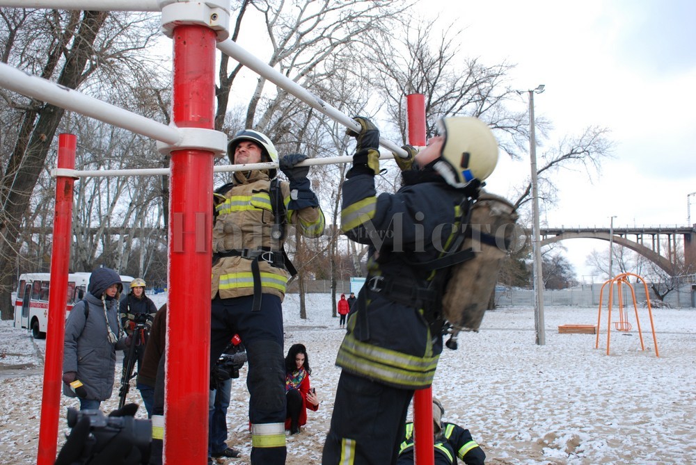 Спасатели приняли участие в челлендже Мерфи - новости Днепра