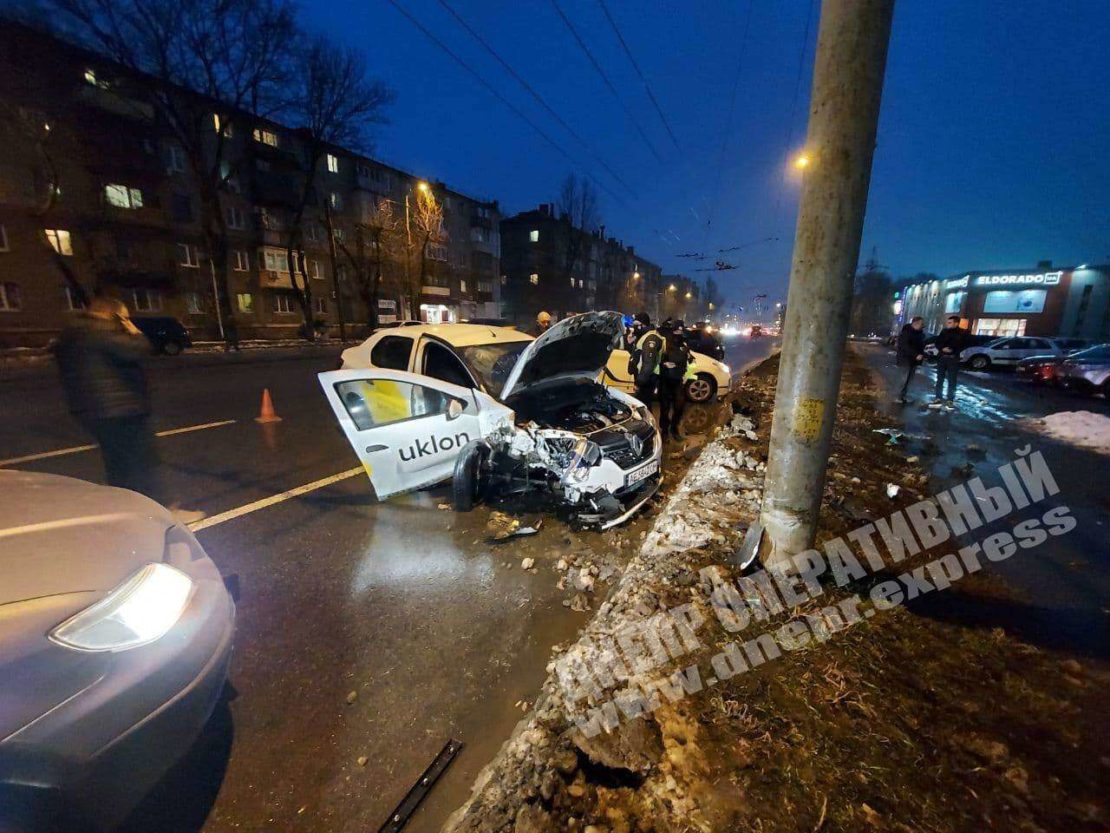 ДТП на проспекте Богдана Хмельницкого – новости Днепра