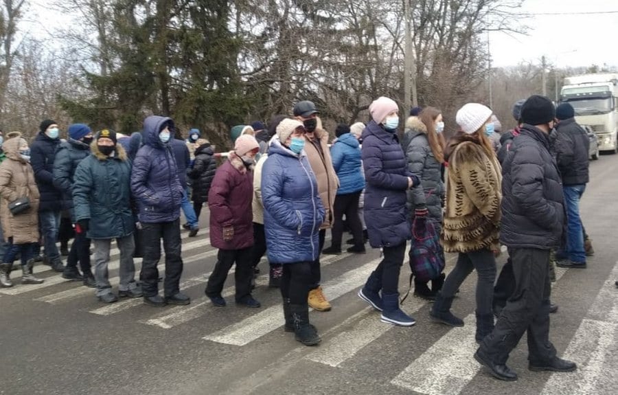 В Украине жители протестуют против высоких тарифов на газ (Фото)