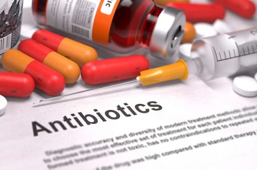 Опасность витамина D и антибиотиков при лечении коронавируса 