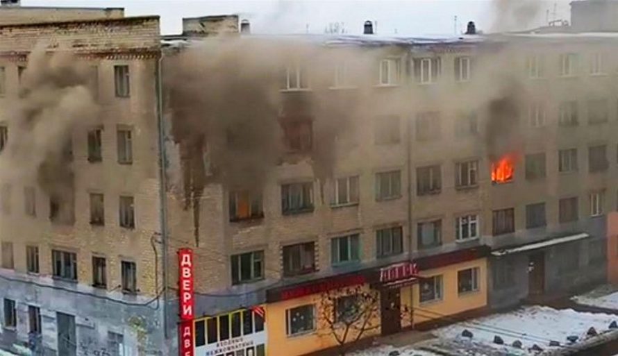 В Павлограде горит общежитие Видео)– новости Днепра