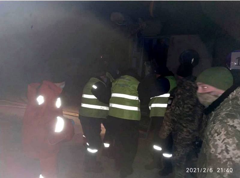 Состояние тяжелое, на ИВЛ: в Днепр вертолетом доставили раненого бойца