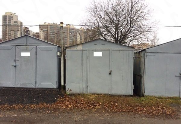 У мерії Дніпра закликали власників узаконити неоформлені металеві гаражі